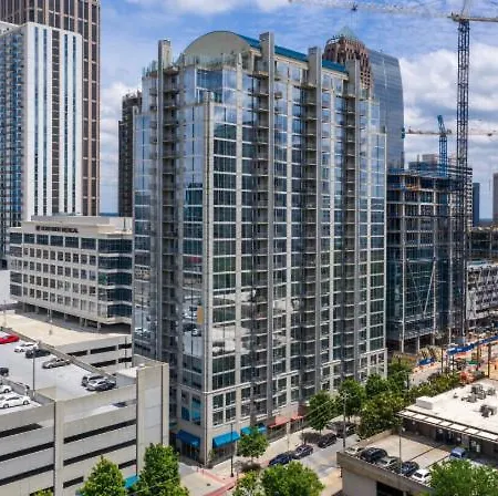 Atlanta Midtown High-Rise Condo With King Bed Free Parking And Balcony With View